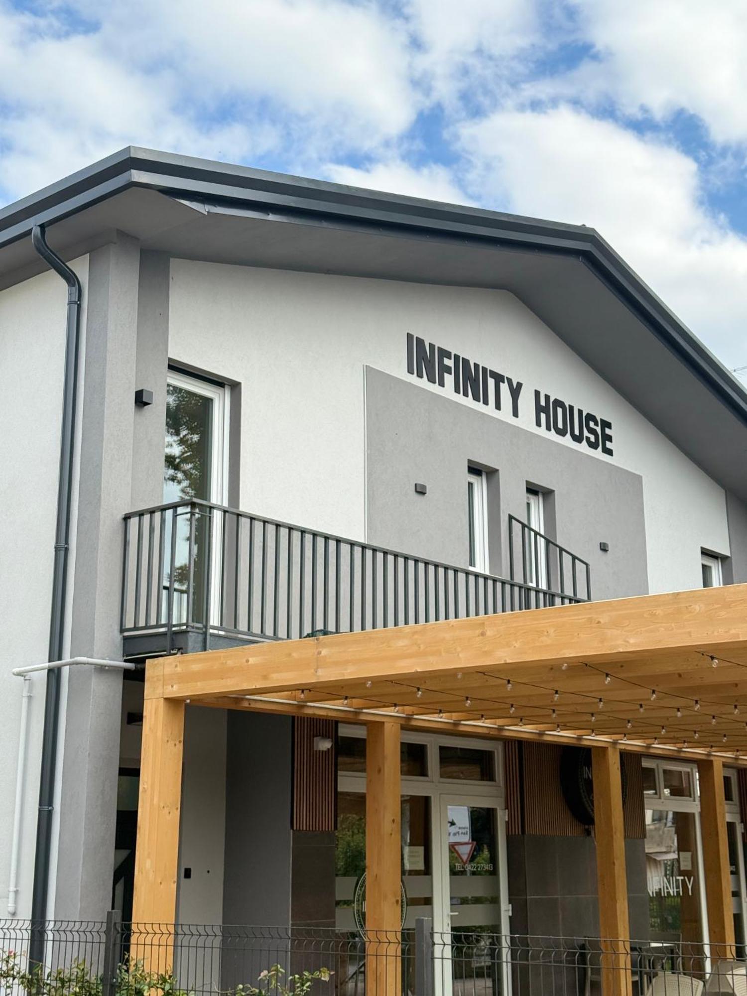 Infinity House - Eleganza Moderna Tra Treviso E Venezia Hotel Casier Luaran gambar