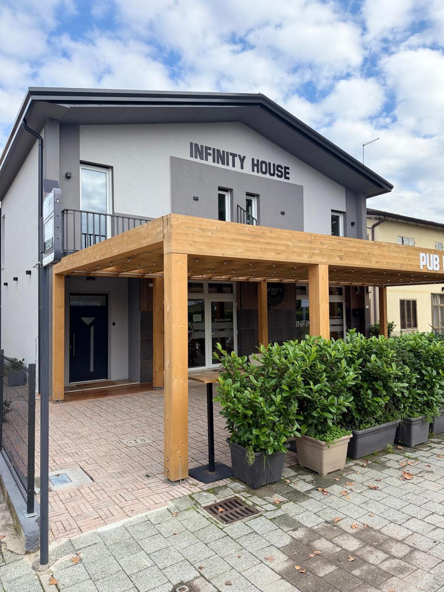Infinity House - Eleganza Moderna Tra Treviso E Venezia Hotel Casier Luaran gambar